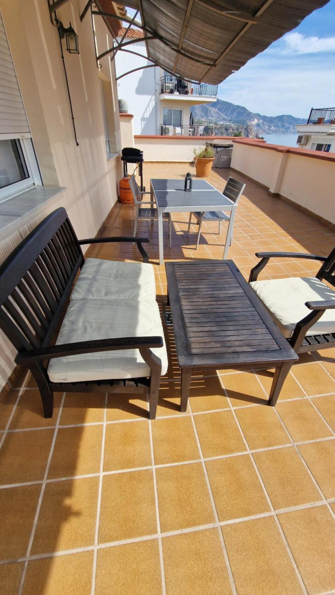 Apartamentos Latin Nerja Luaran gambar