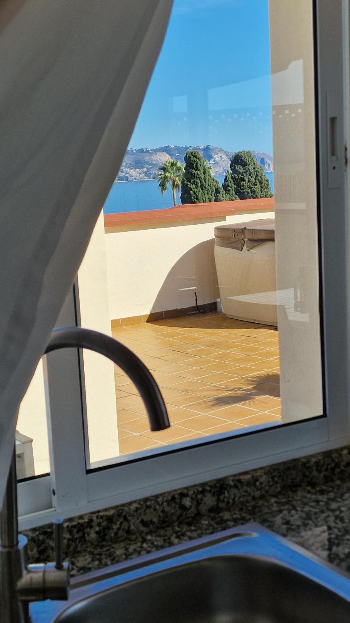 Apartamentos Latin Nerja Luaran gambar