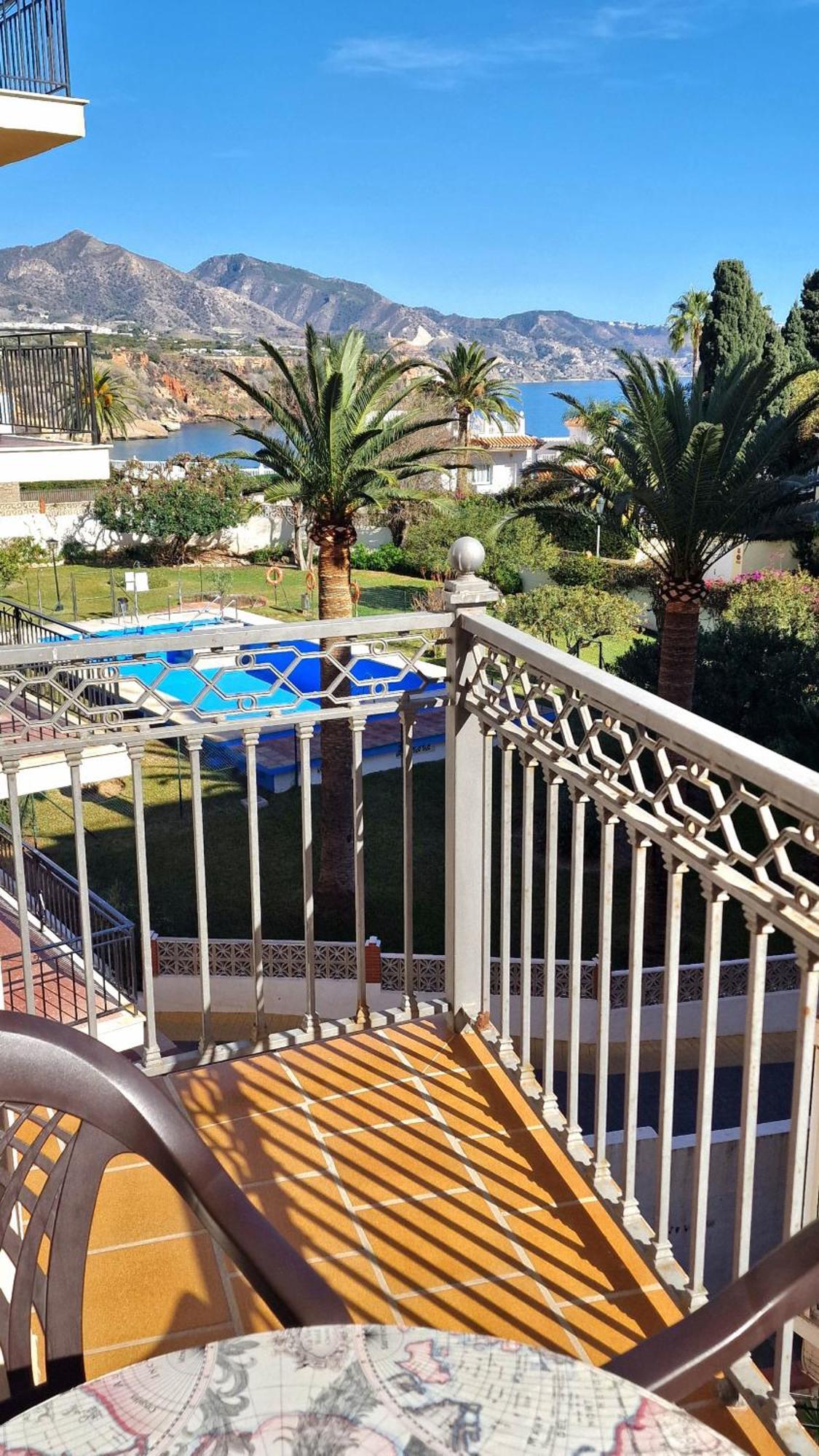 Apartamentos Latin Nerja Luaran gambar