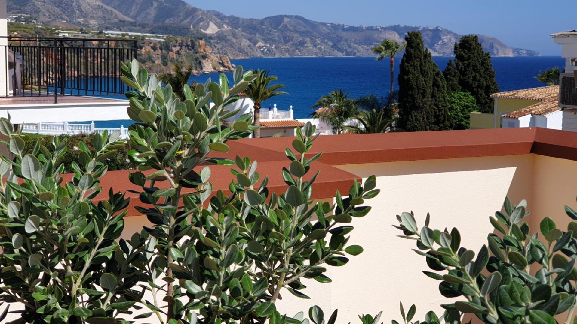 Apartamentos Latin Nerja Luaran gambar