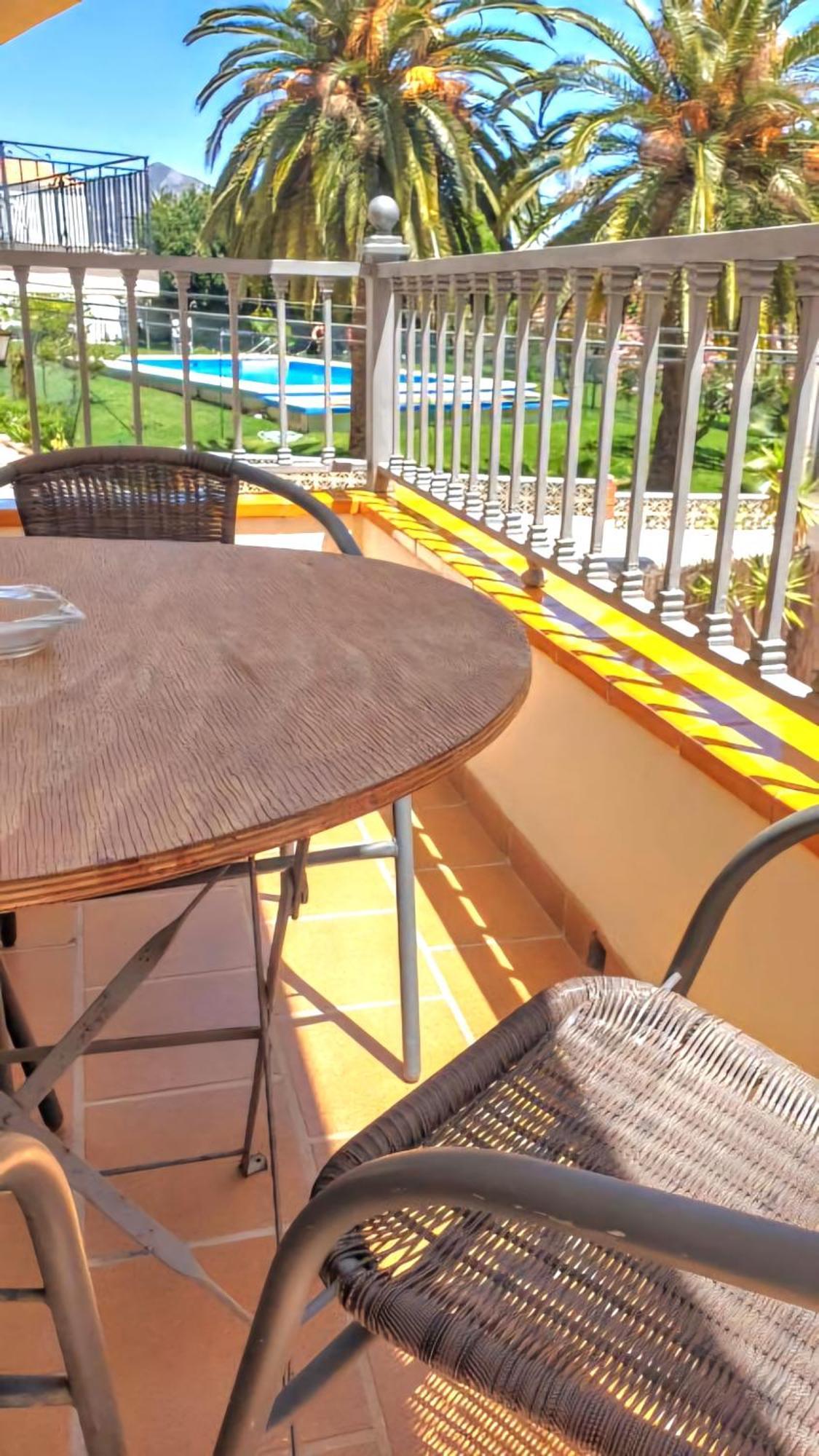 Apartamentos Latin Nerja Luaran gambar