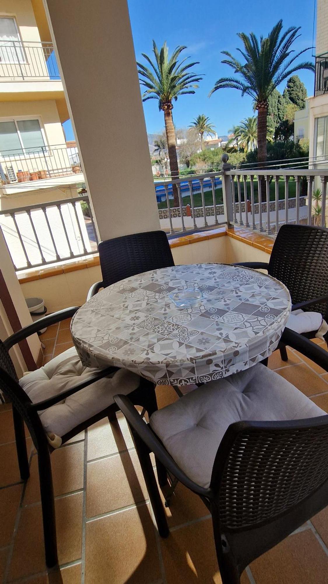 Apartamentos Latin Nerja Luaran gambar