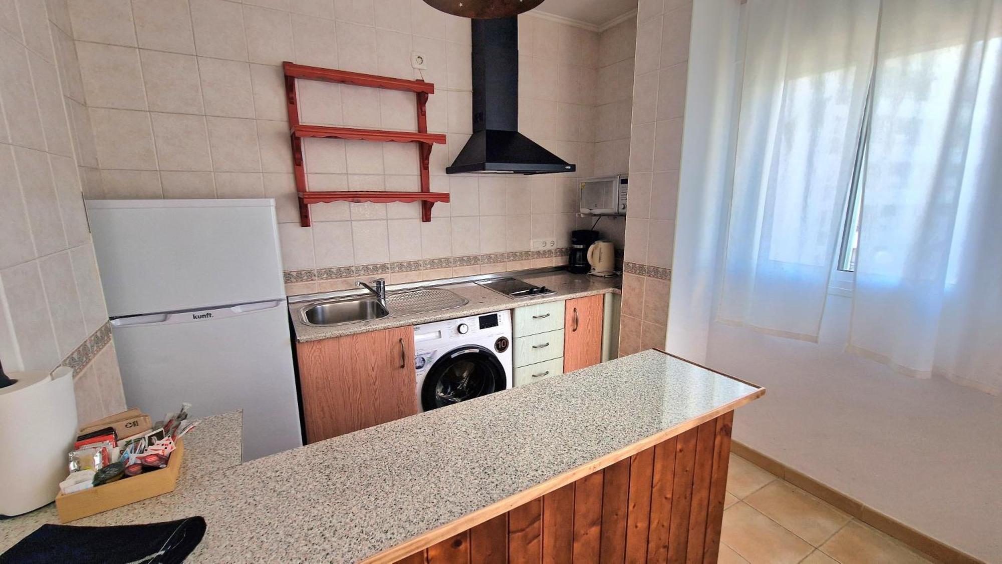 Apartamentos Latin Nerja Bilik gambar