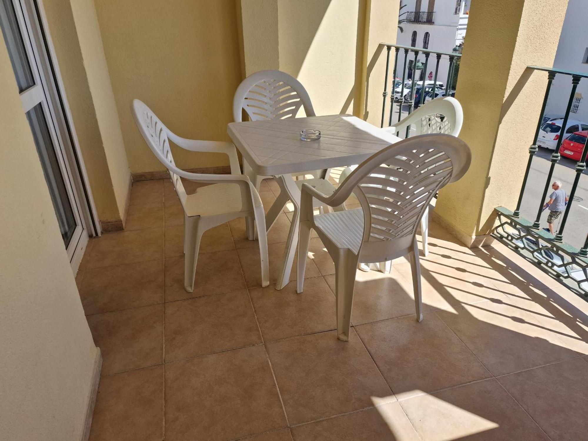 Apartamentos Latin Nerja Luaran gambar