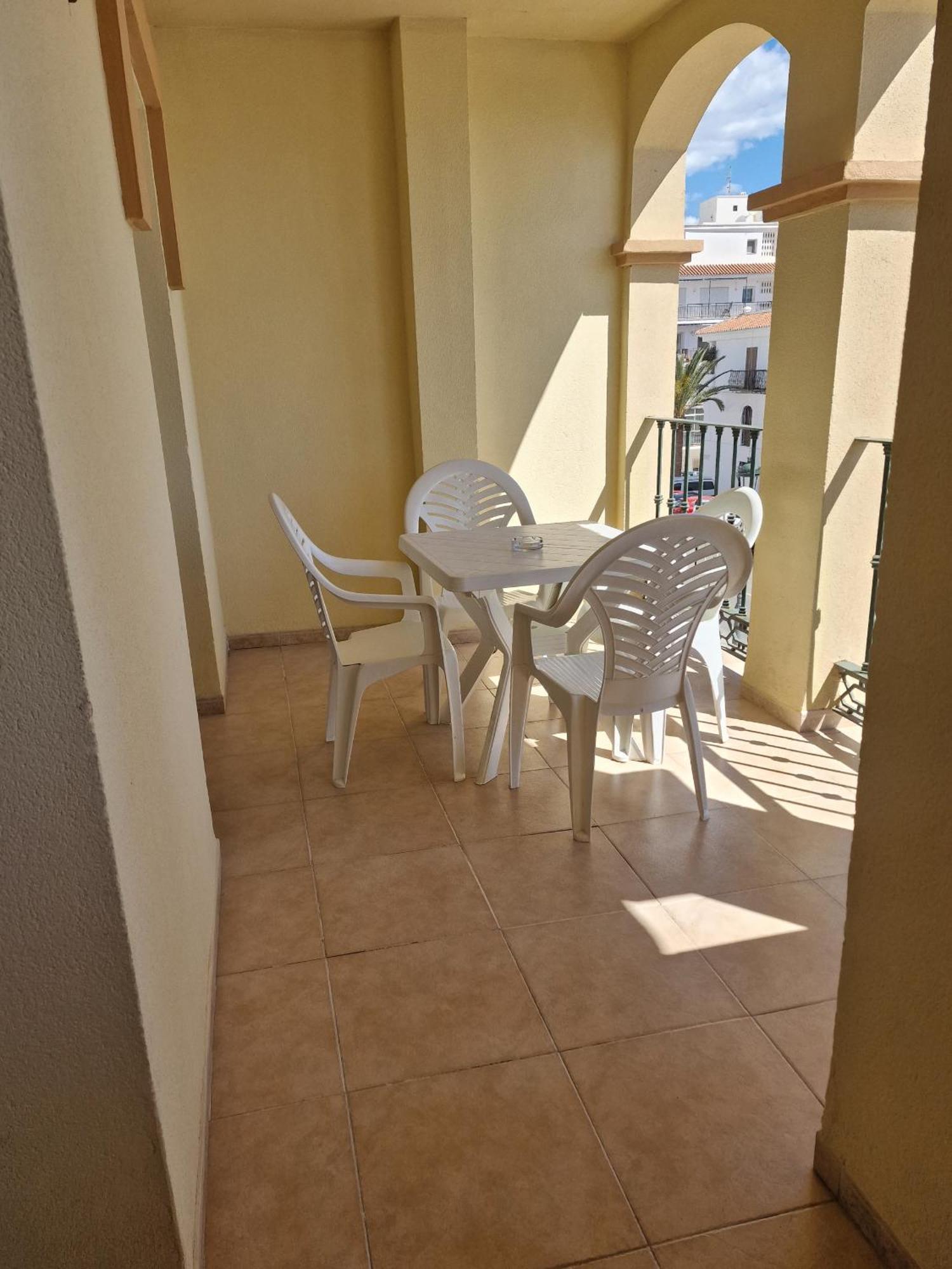 Apartamentos Latin Nerja Luaran gambar